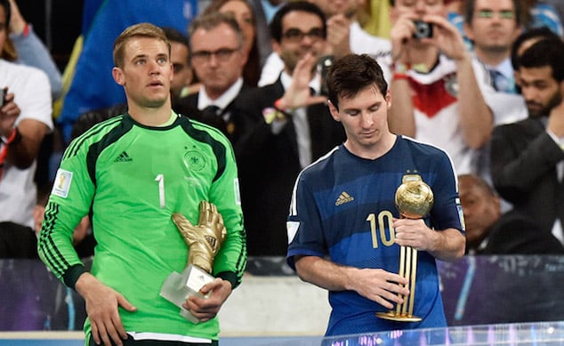 Messi was not too happy when he had to share the stage with Neuer.